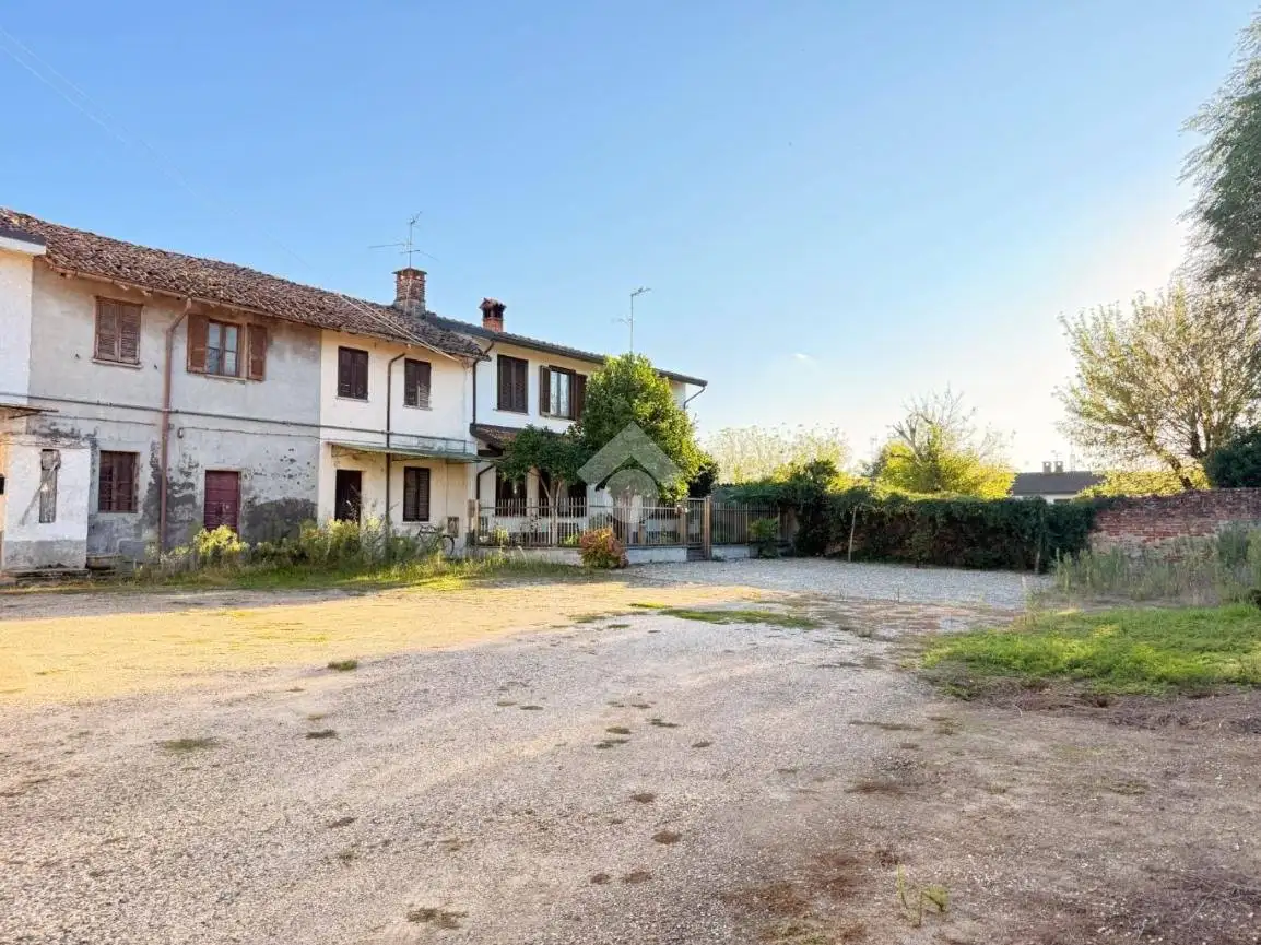 Casa indipendente in vendita a Pieve Albignola