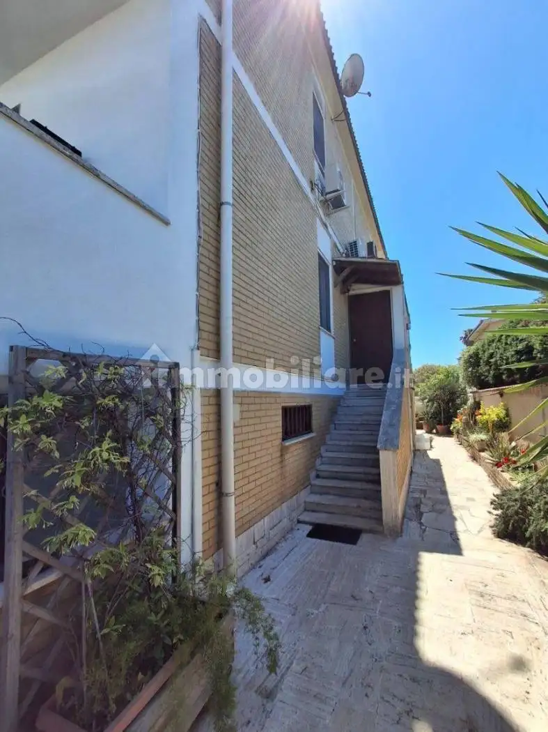 Villa in vendita a Ardea