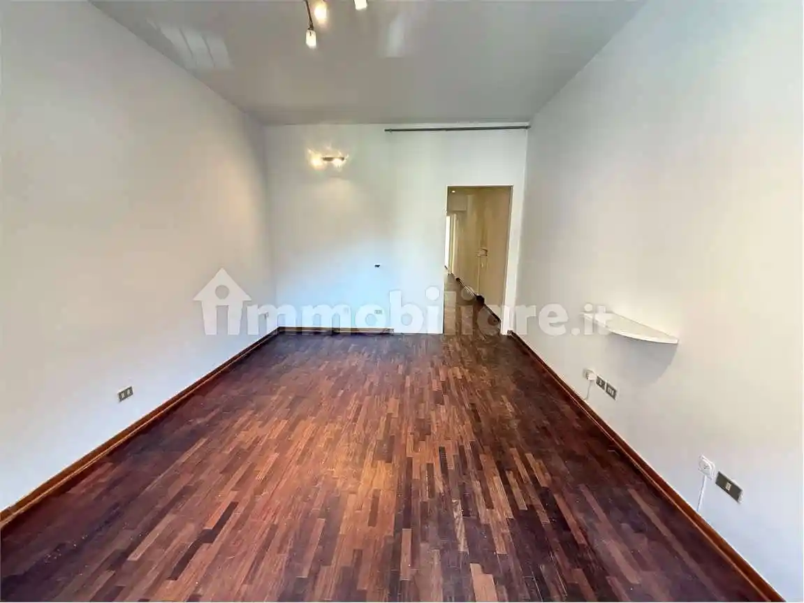 Bilocale via G.B. Niccolini, Paolo Sarpi, Milano - foto 2