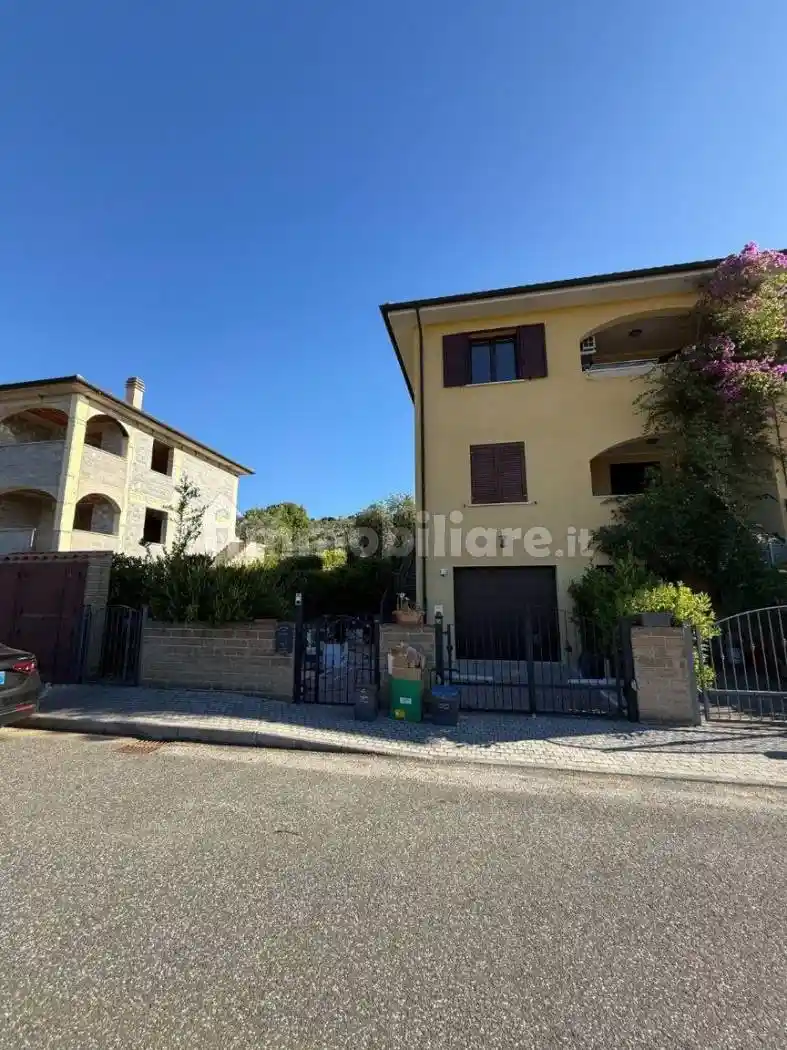 Appartamento in vendita a Suvereto