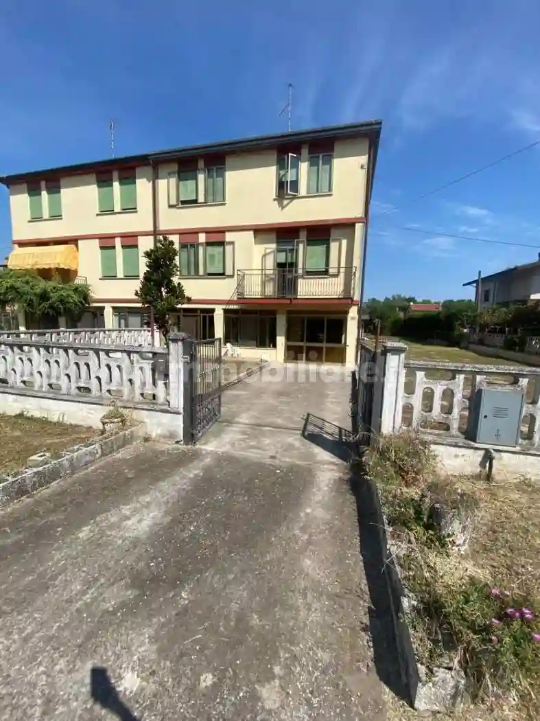 Villetta a schiera - foto 2