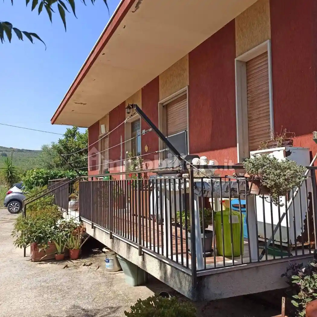 Villa unifamiliare via Piano di Sacco 27, Città Sant'Angelo - foto 2