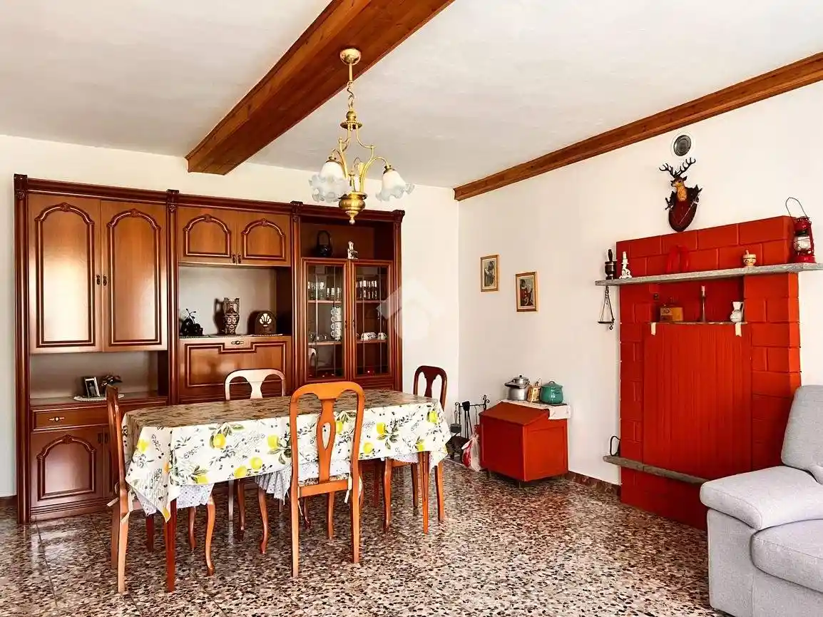 Casa indipendente in vendita a Valdilana