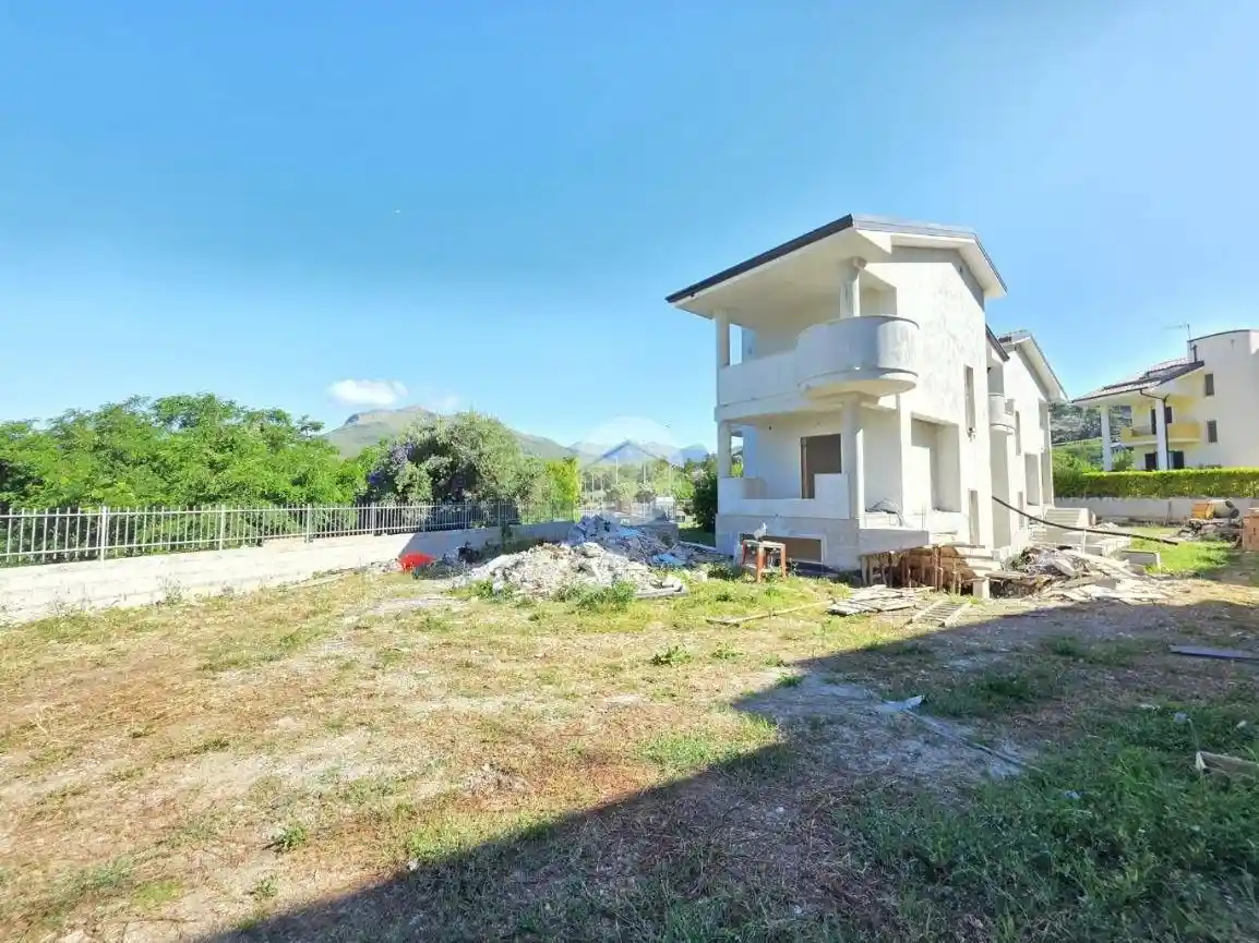 Villa in vendita a Tortora