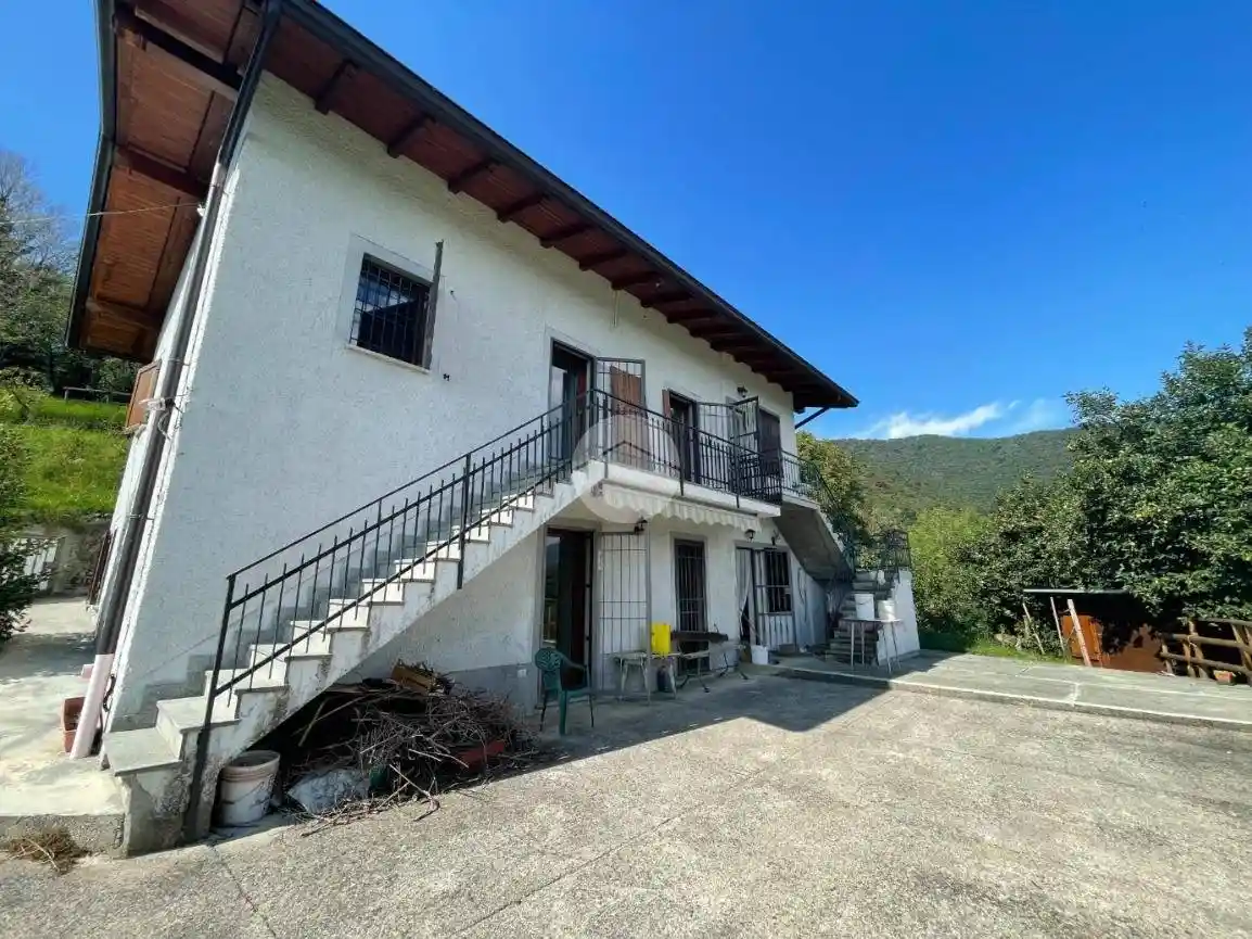 Casa indipendente in vendita a Trescore Balneario