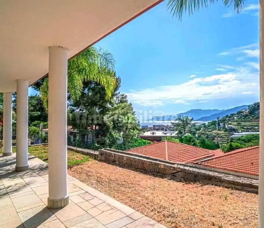 Villa unifamiliare, nuova, 219 m², Zona Collinare, Bordighera - foto 2