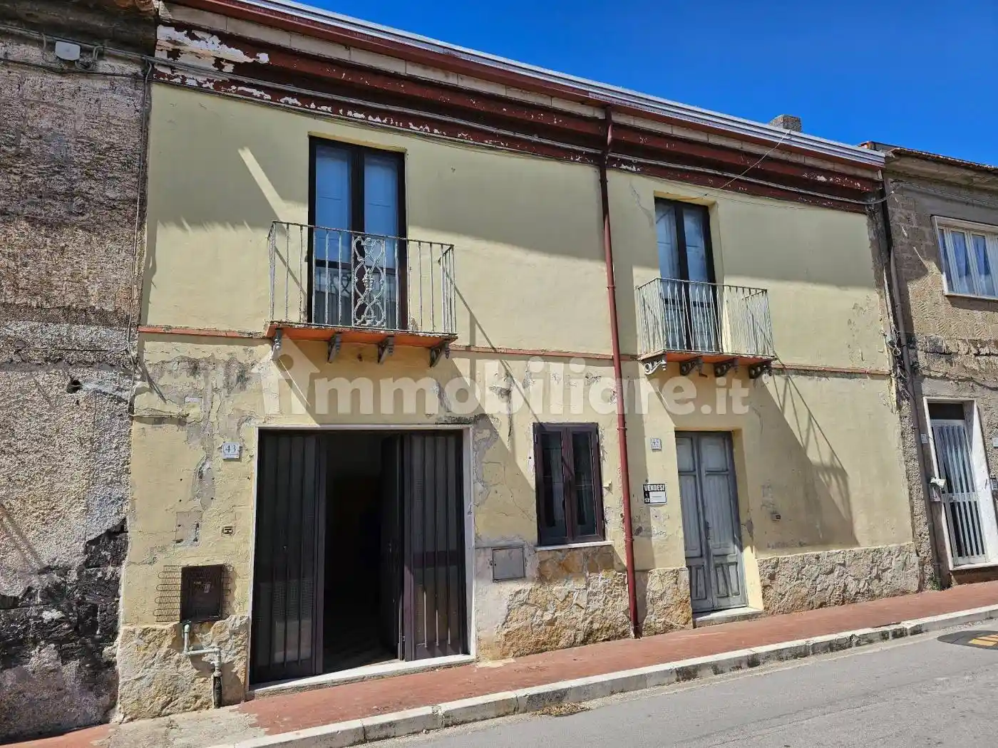 Casa indipendente in vendita a Amorosi