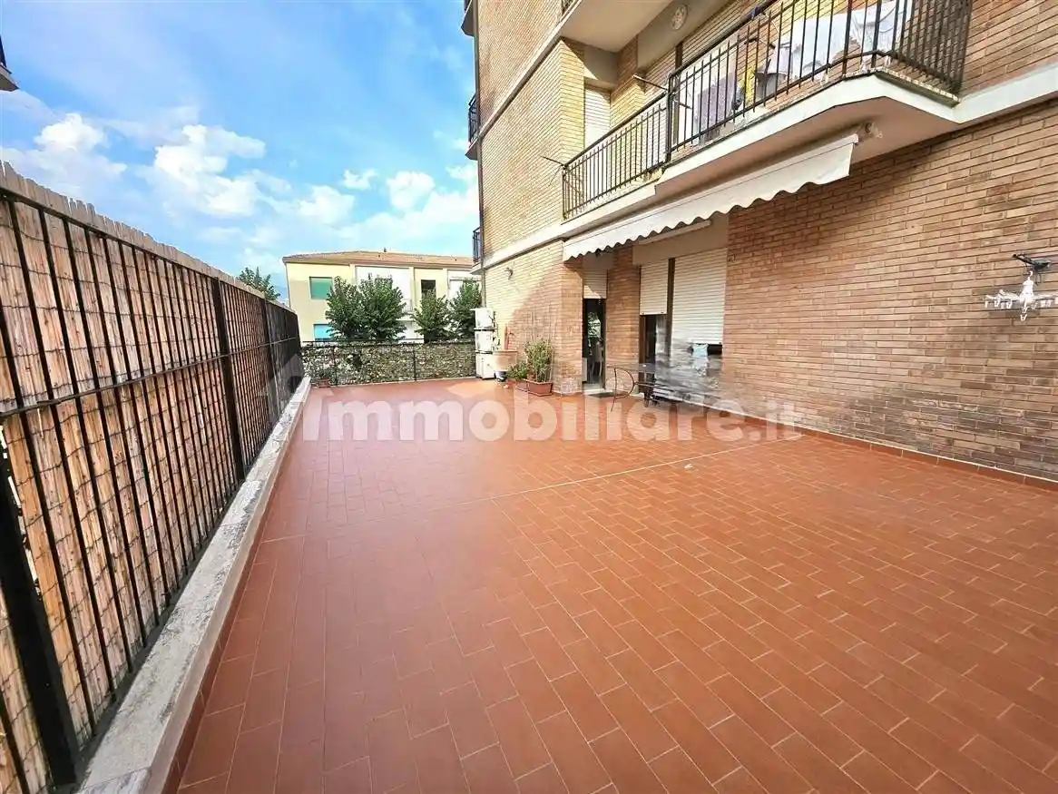 Appartamento in vendita a Massa