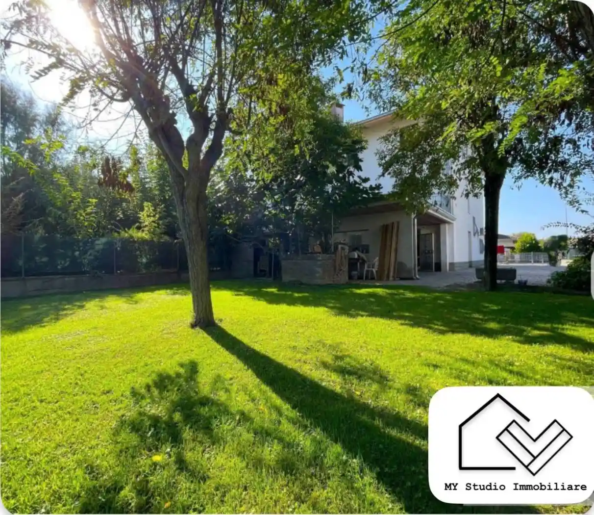 Palazzo - Edificio in Vendita - foto 2