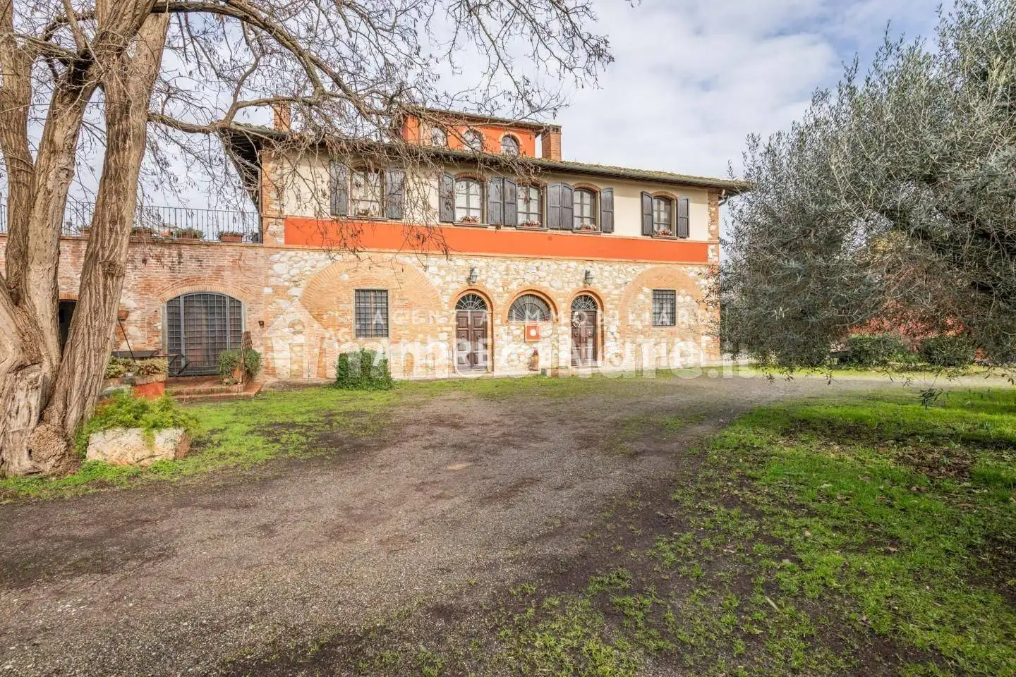 Villa in vendita a Pontedera