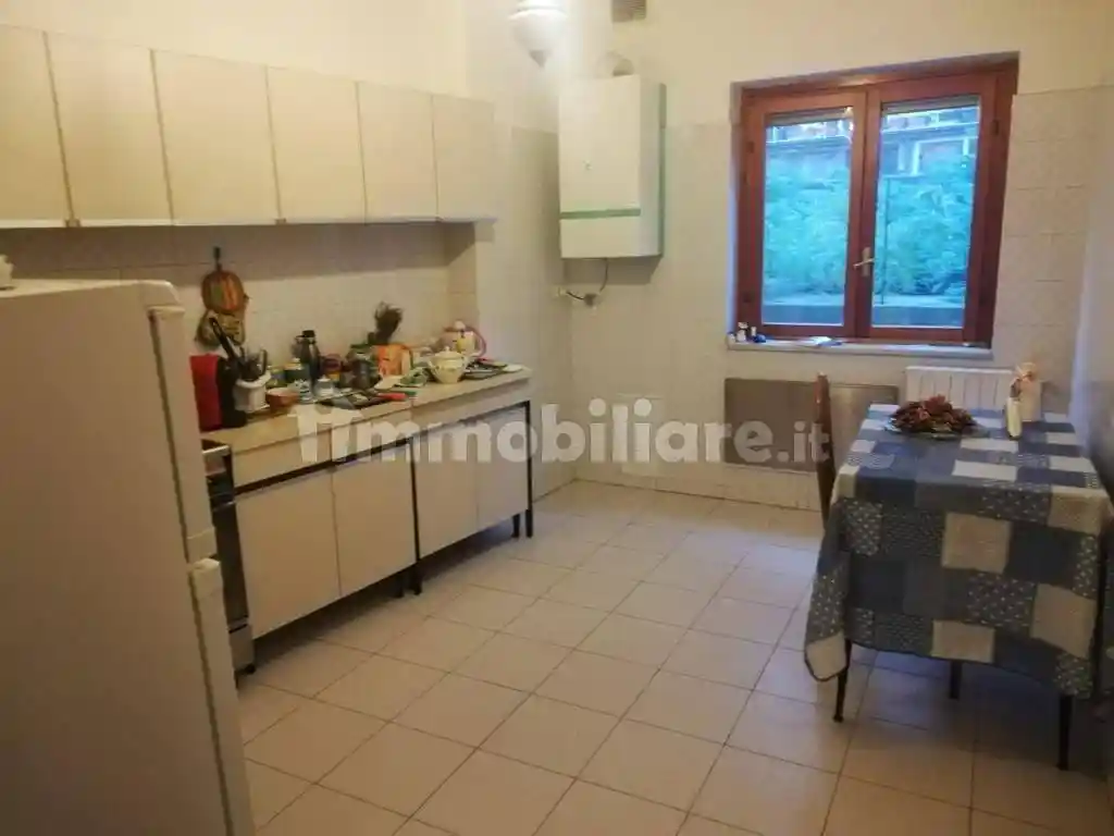 Bilocale via Modestino del Gaizo 49, Centro Storico, Avellino - foto 2