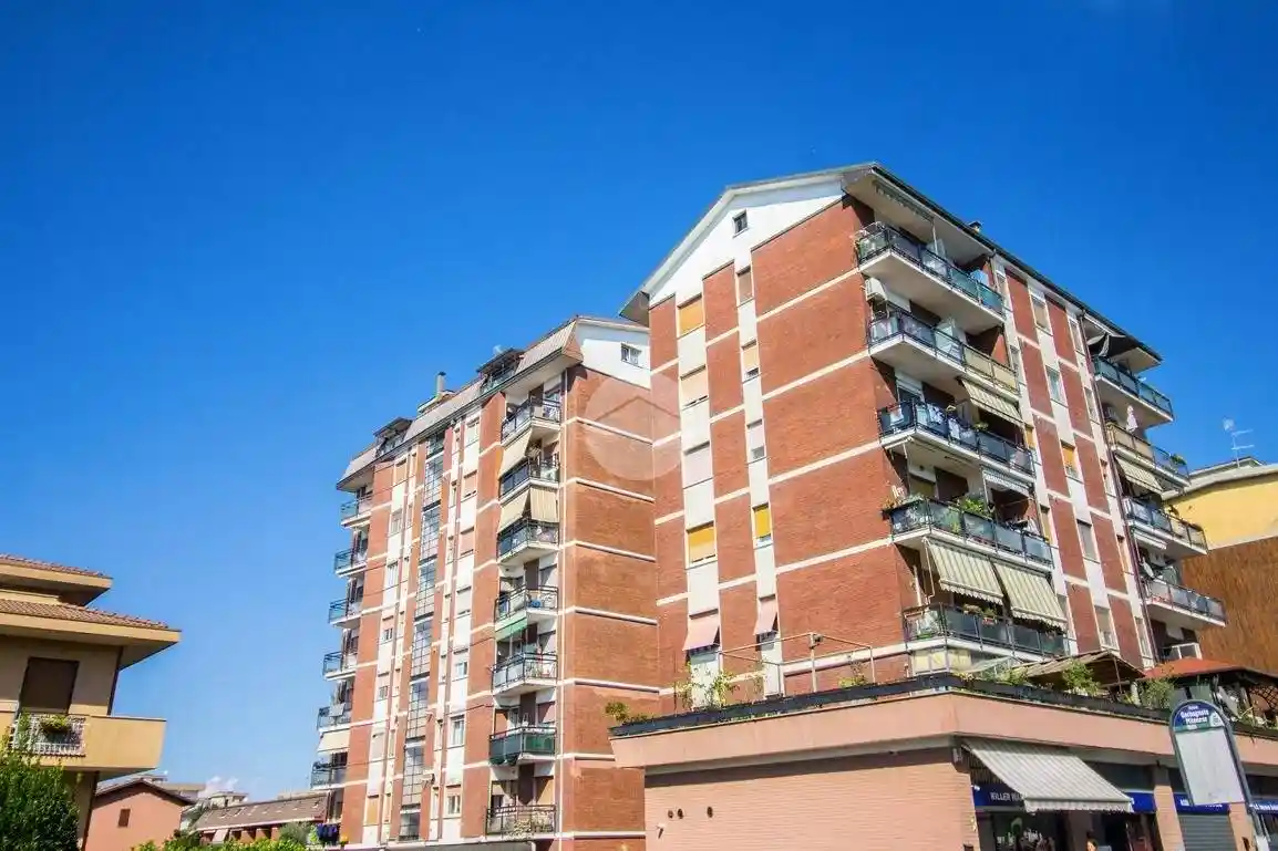 Appartamento in vendita a Garbagnate Milanese