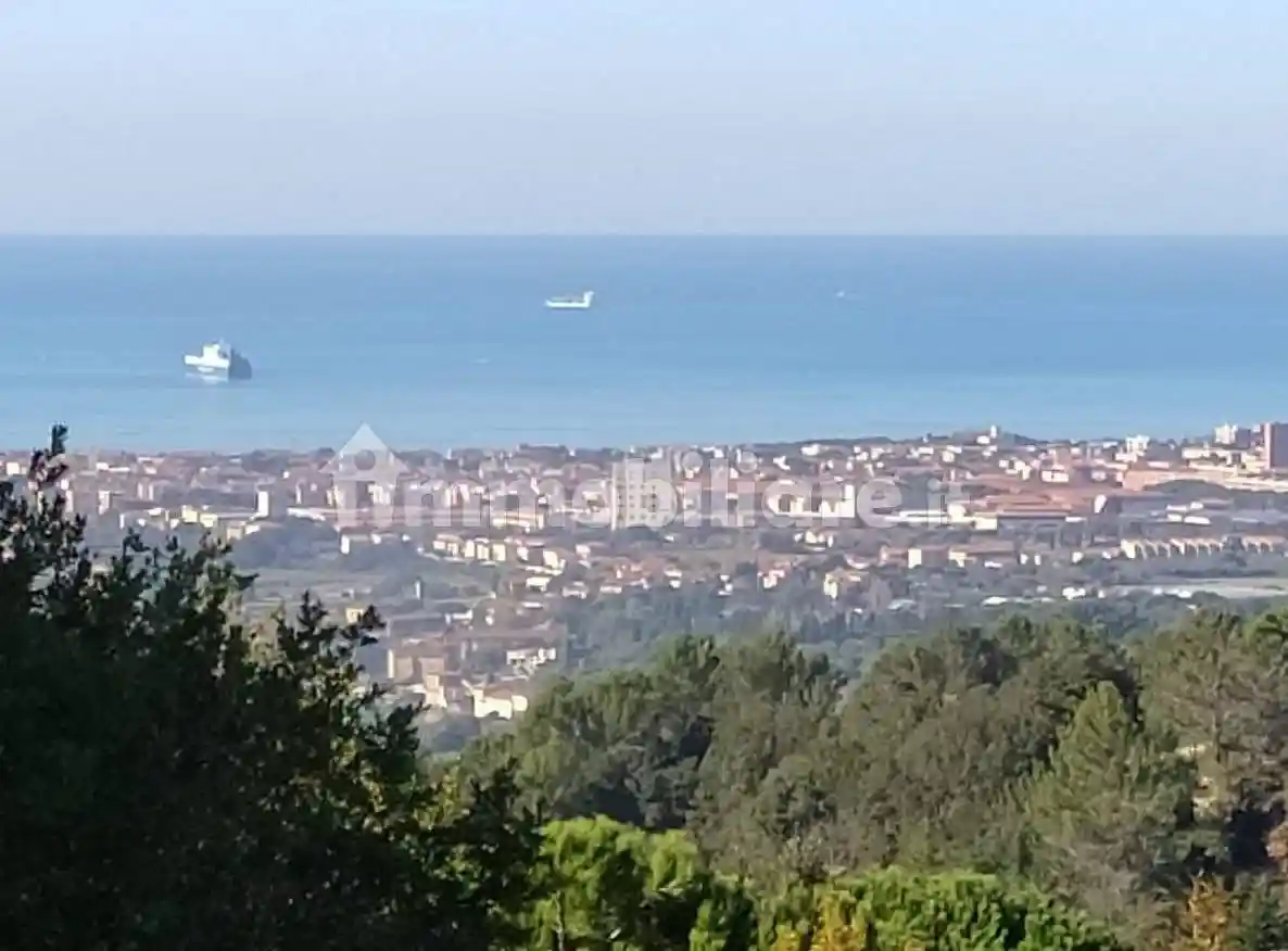 Villa in vendita a Livorno