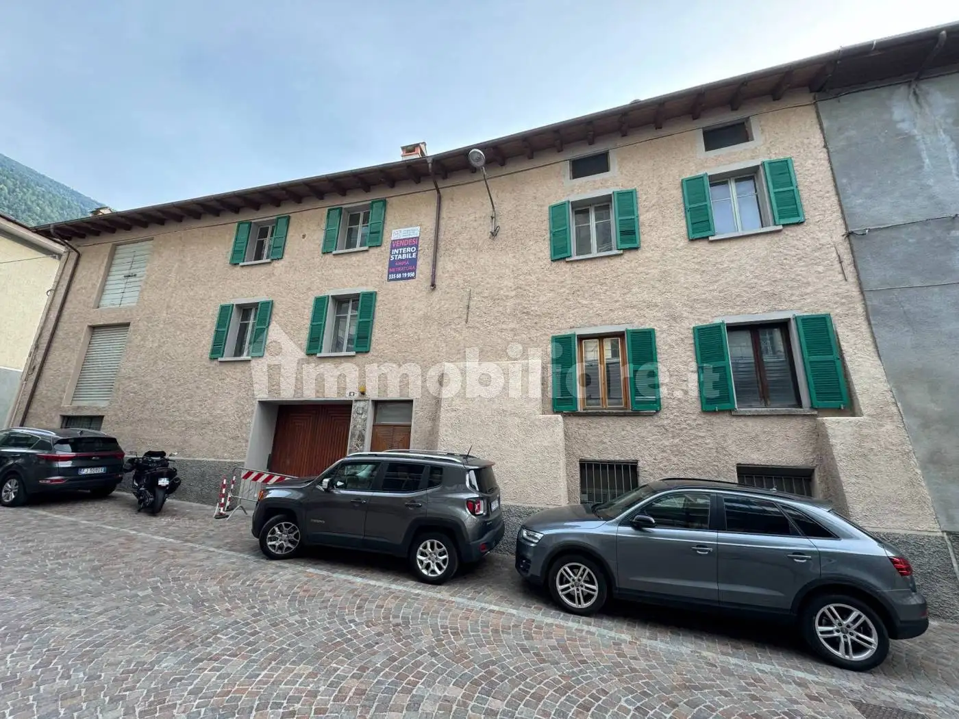 Palazzo - Edificio in vendita a Tirano