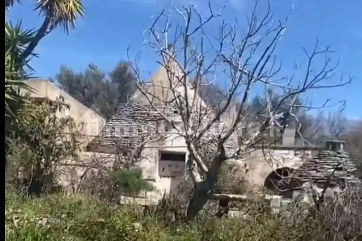 Rustico - Casale in vendita a Noci