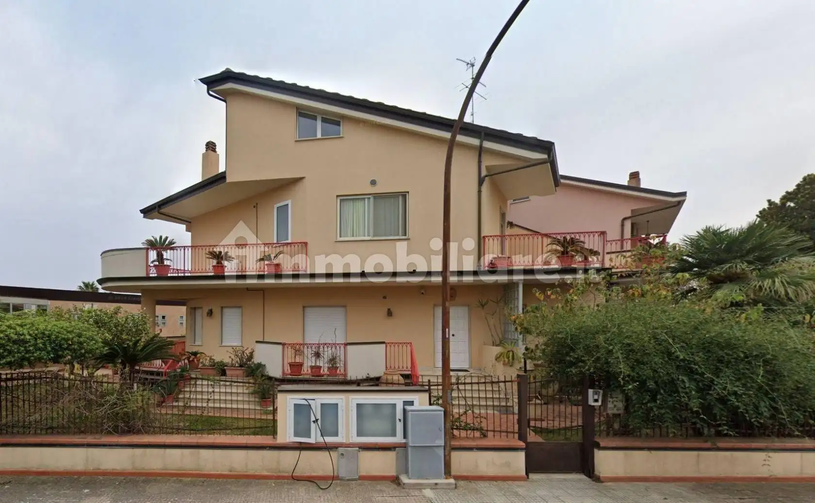 Appartamento in affitto a Siderno