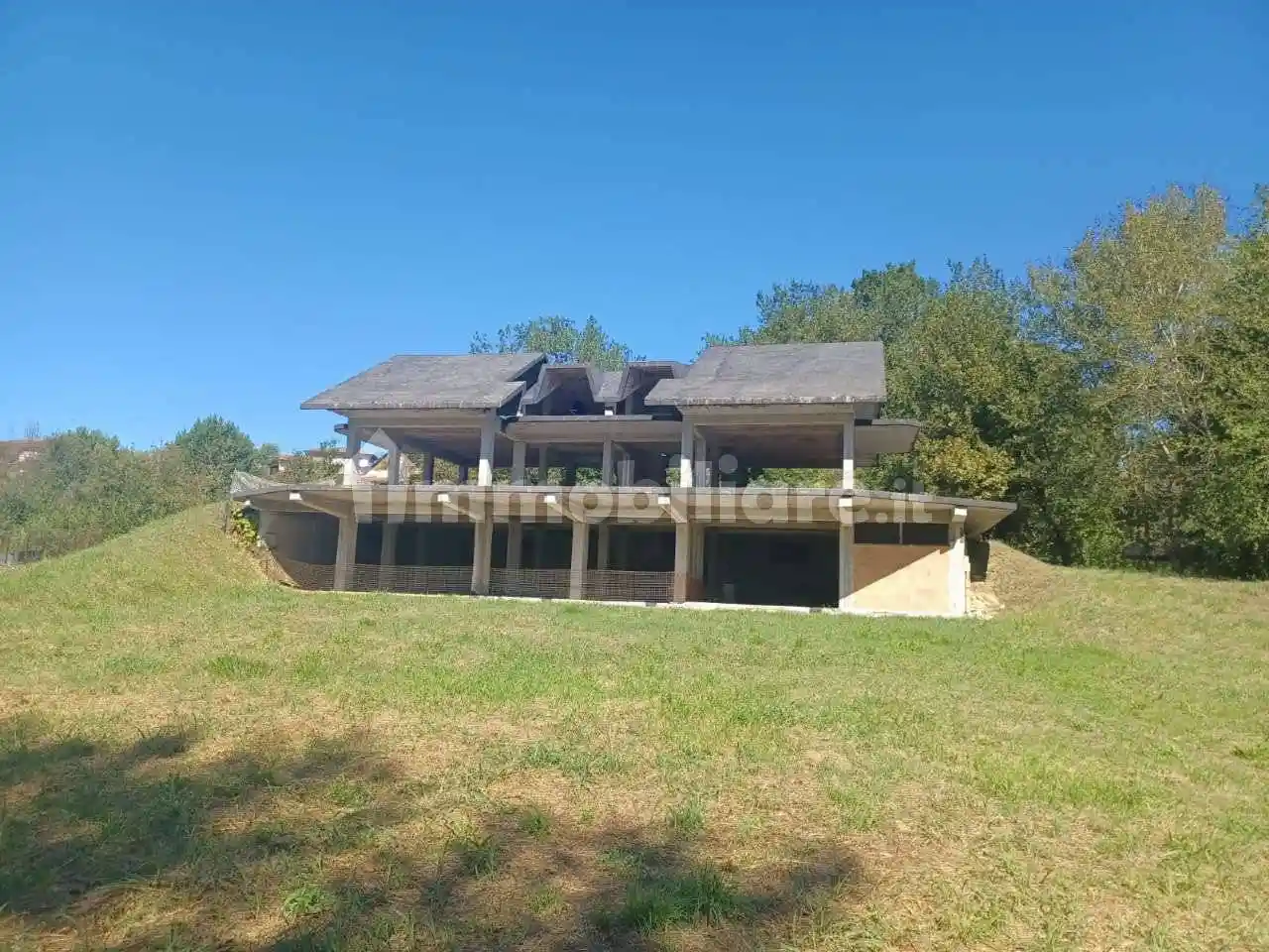 Casa indipendente in vendita a Frosinone