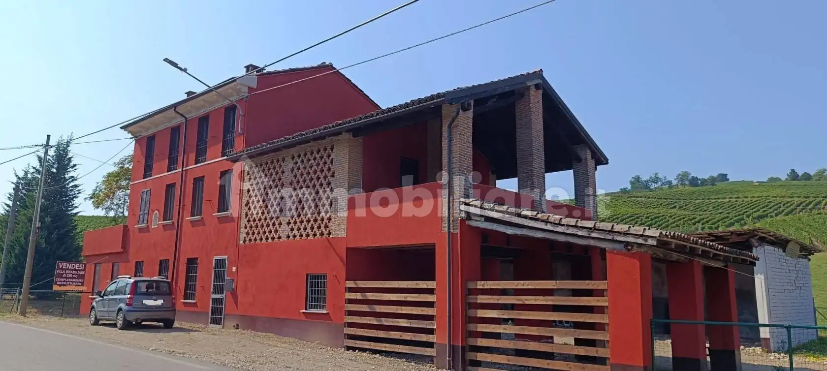 Villa in vendita a Pietra de' Giorgi