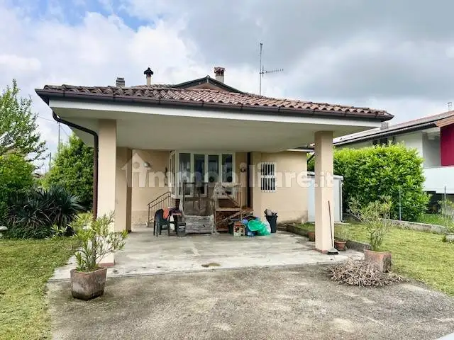 Villa in vendita a Pradamano