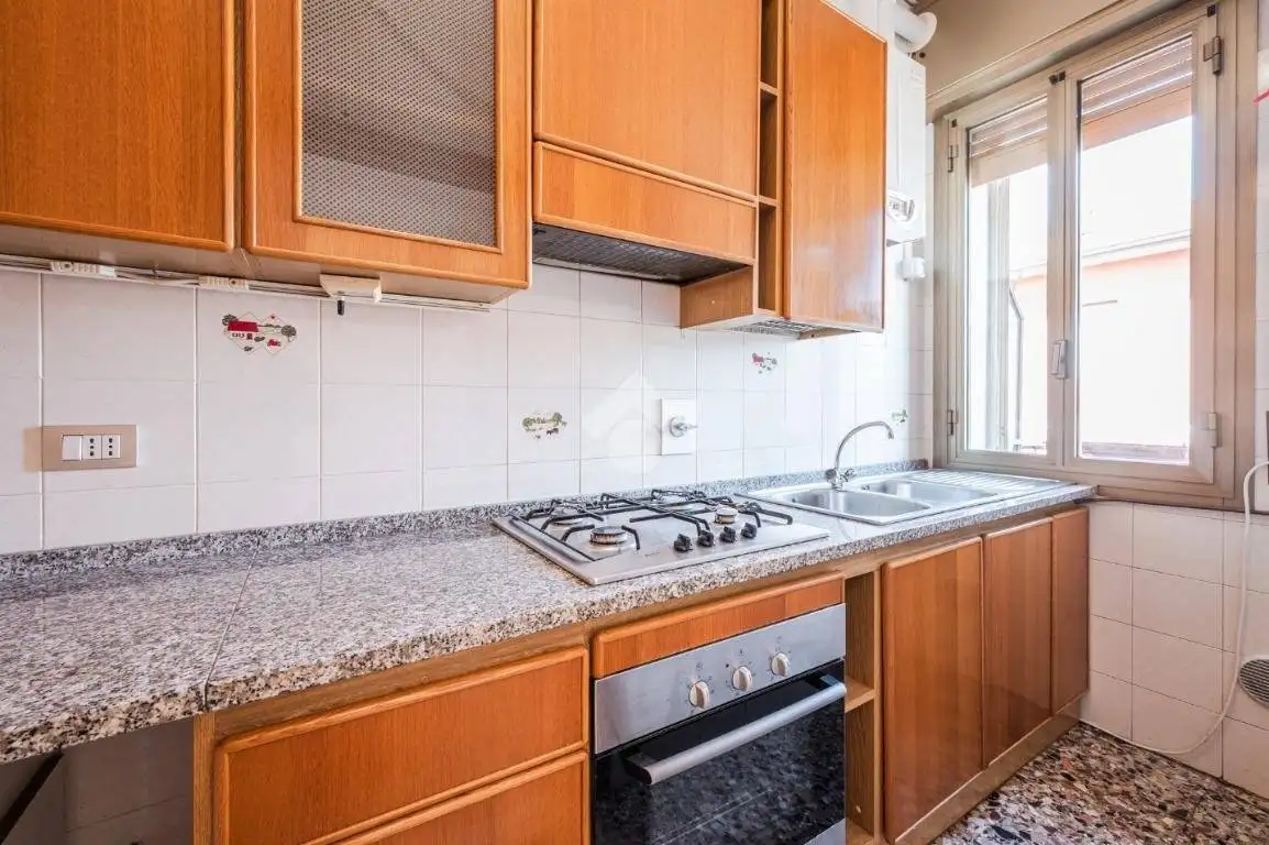 Appartamento in vendita a Casalecchio di Reno