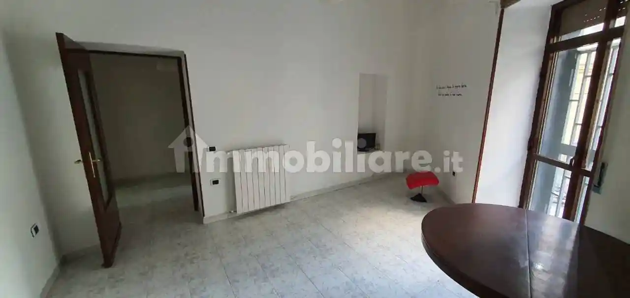 Bilocale via cangiani 43, Zona Ospedaliera, Napoli - foto 4
