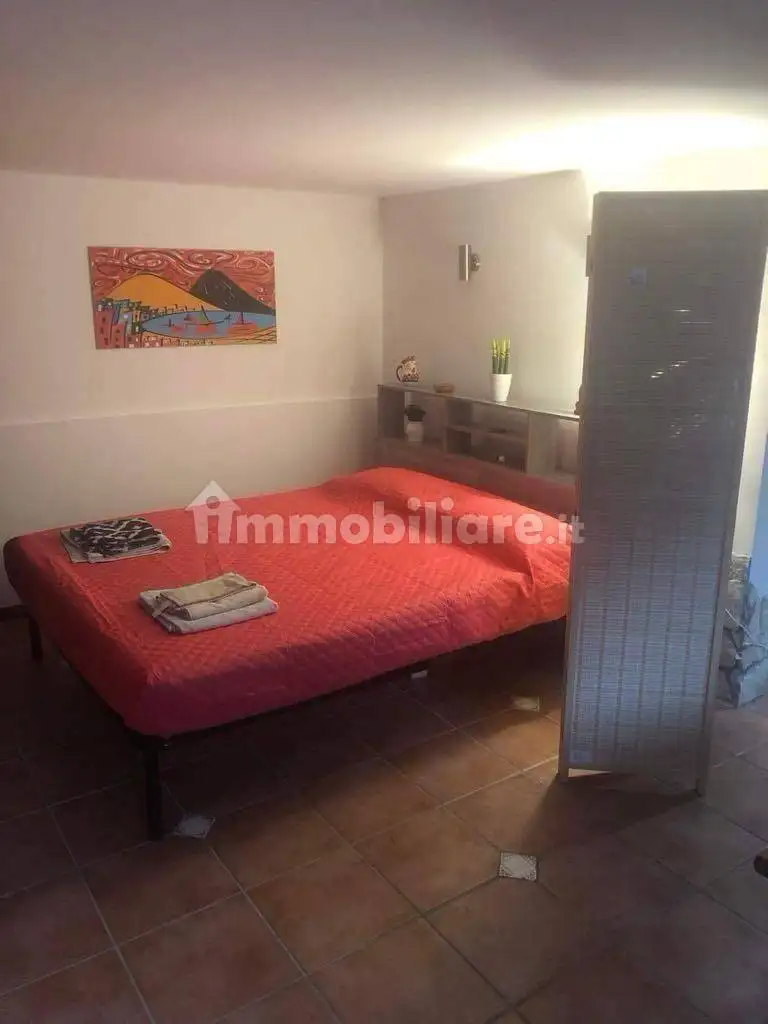 Appartamento in affitto a Napoli