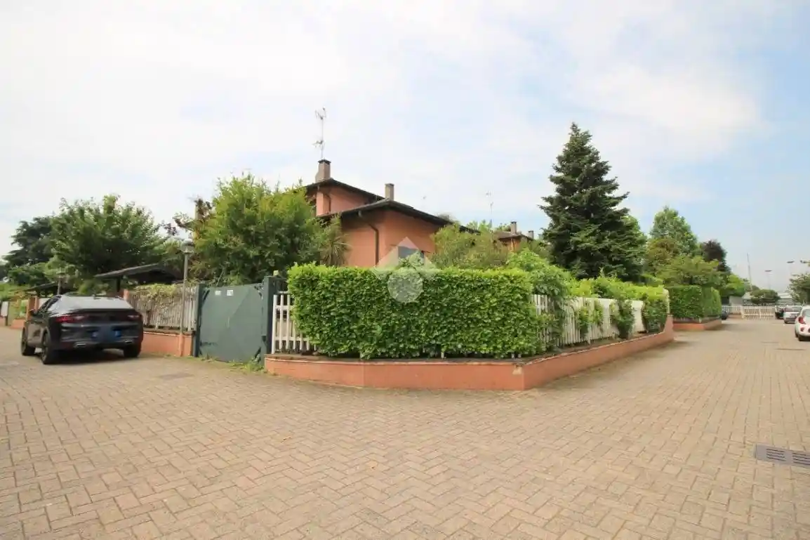 Villa in vendita a Rho