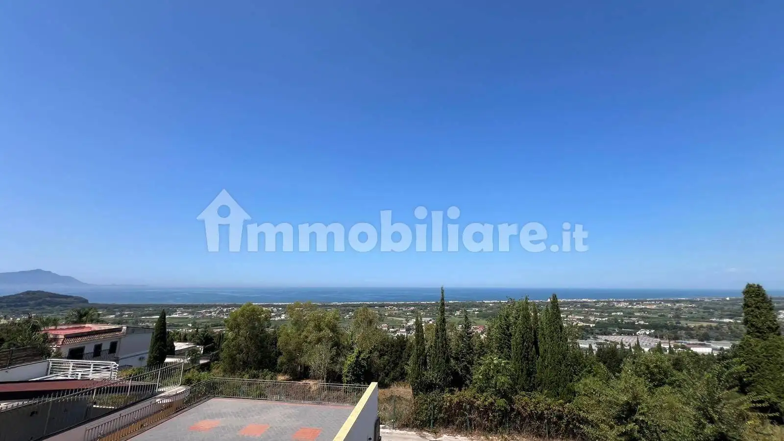 Villetta a schiera in affitto a Pozzuoli