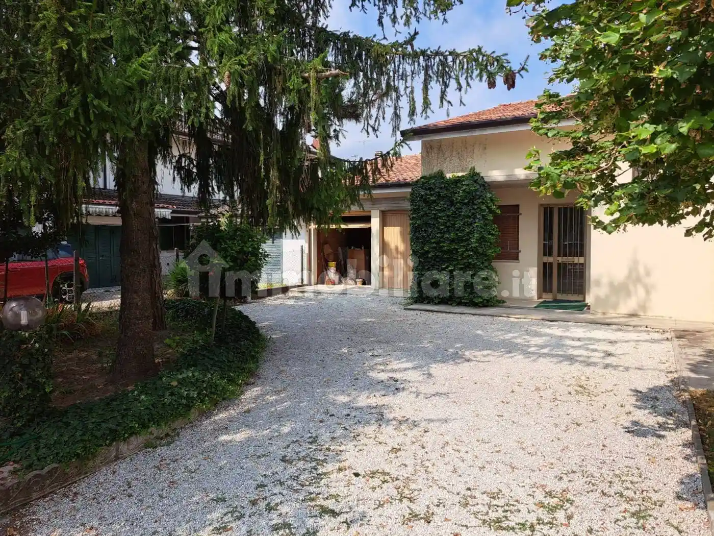 Villa in vendita a Finale Emilia