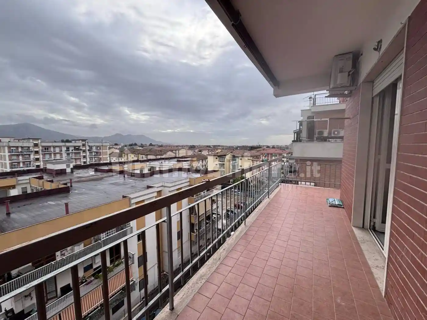 Quadrilocale via Enrico Tazzoli 87, Ospedale, Caserta - foto 5