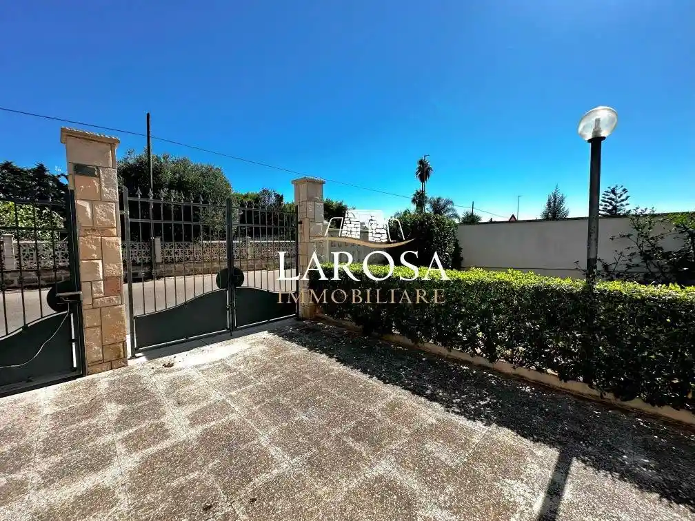 Villa plurifamiliare, buono stato, 186 m², Torre Chianca, Lecce - foto 5