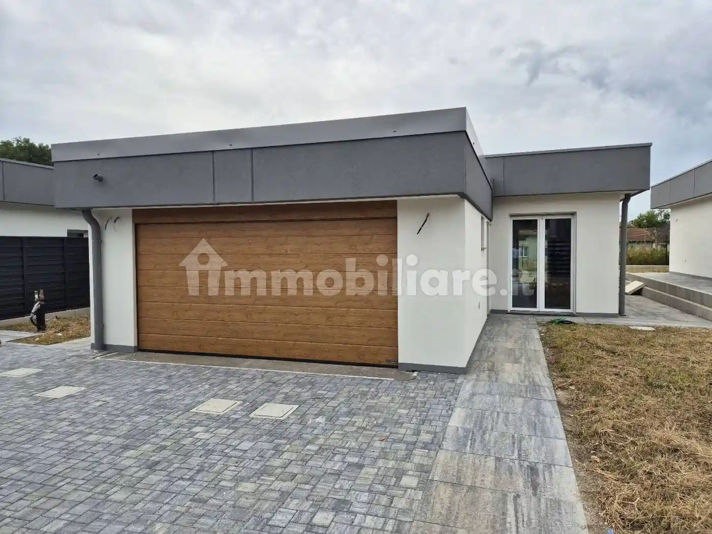 Villa unifamiliare via Alessandro Manzoni, Uggiate Trevano, Uggiate con Ronago - foto 2