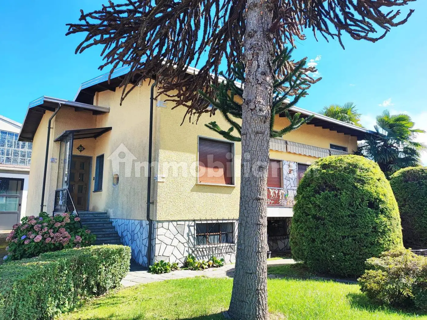 Villa unifamiliare via Cesare Battisti 85, Borgomanero, Briga Novarese - foto 3