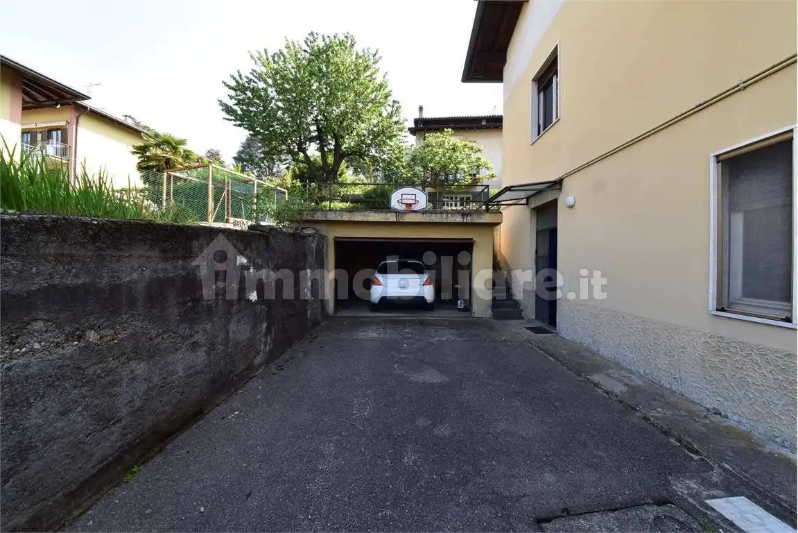 Villa bifamiliare, ottimo stato, 450 m², Capiago Intimiano Olmeda, Capiago Intimiano - foto 3