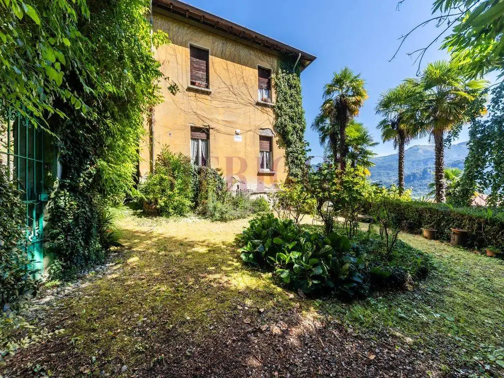 Villa unifamiliare via Vittorio Veneto 4, Centro, Airuno - foto 4