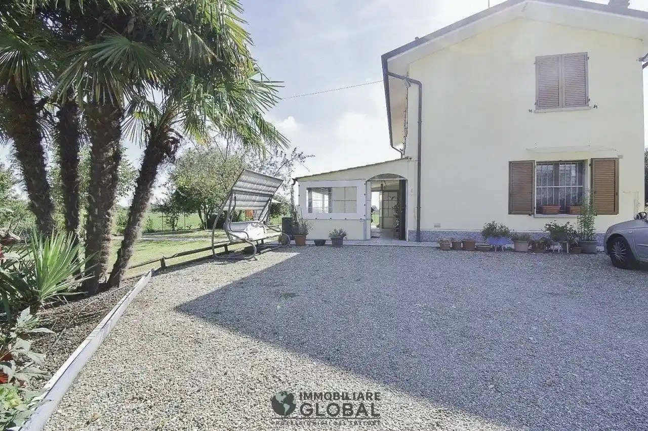 Villa in vendita a Modena