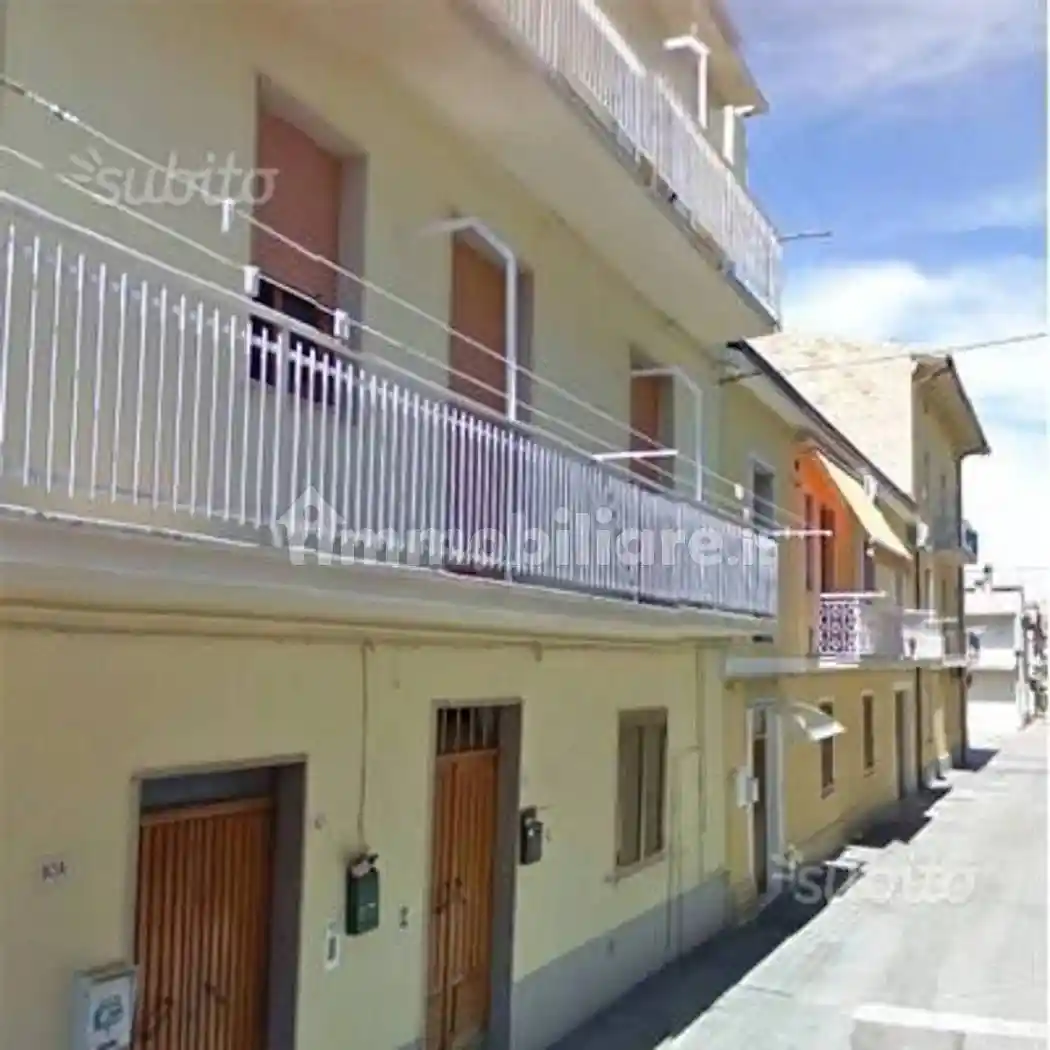 Palazzo - Edificio in Vendita - foto 2