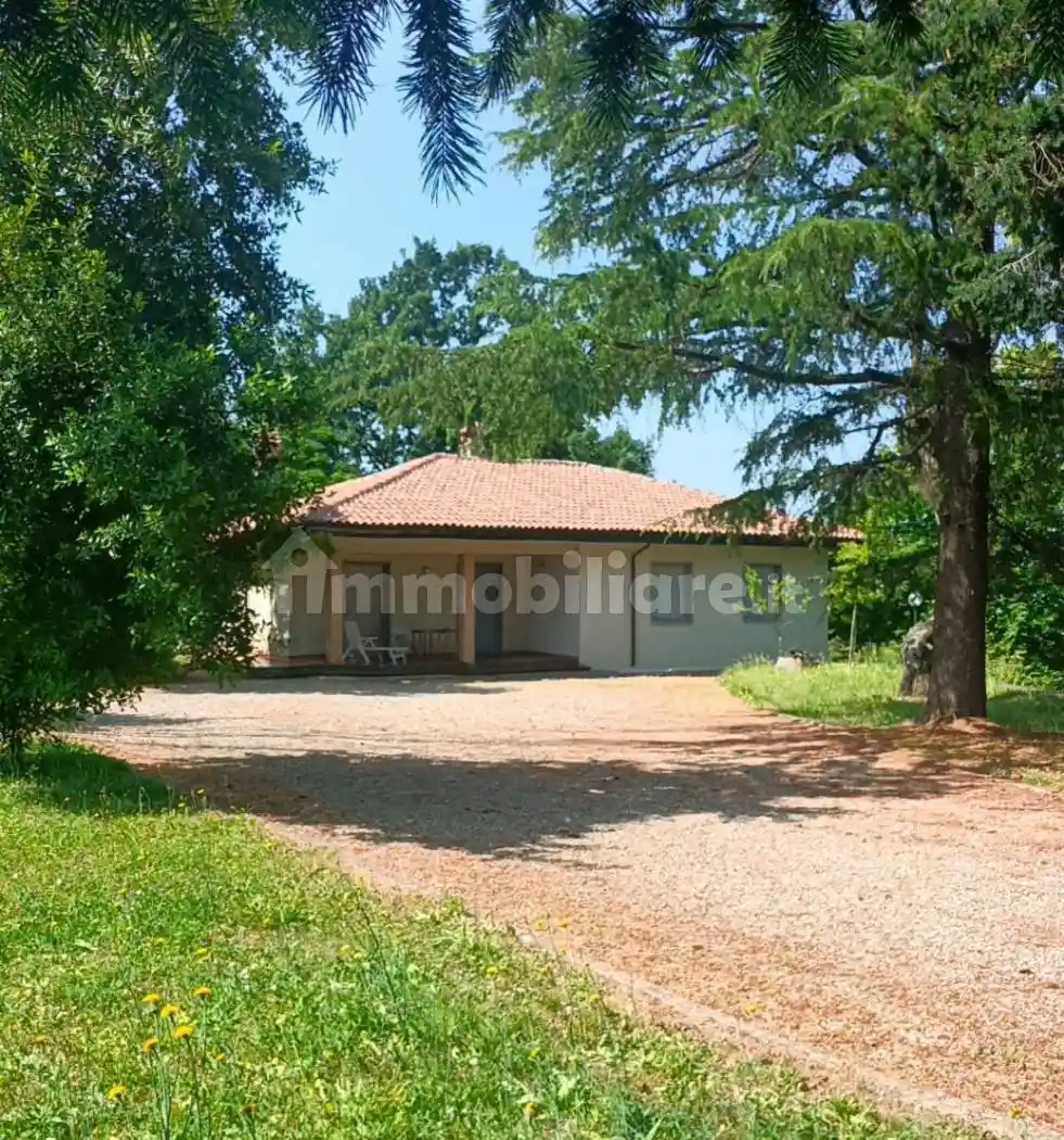 Villa in vendita a Viterbo