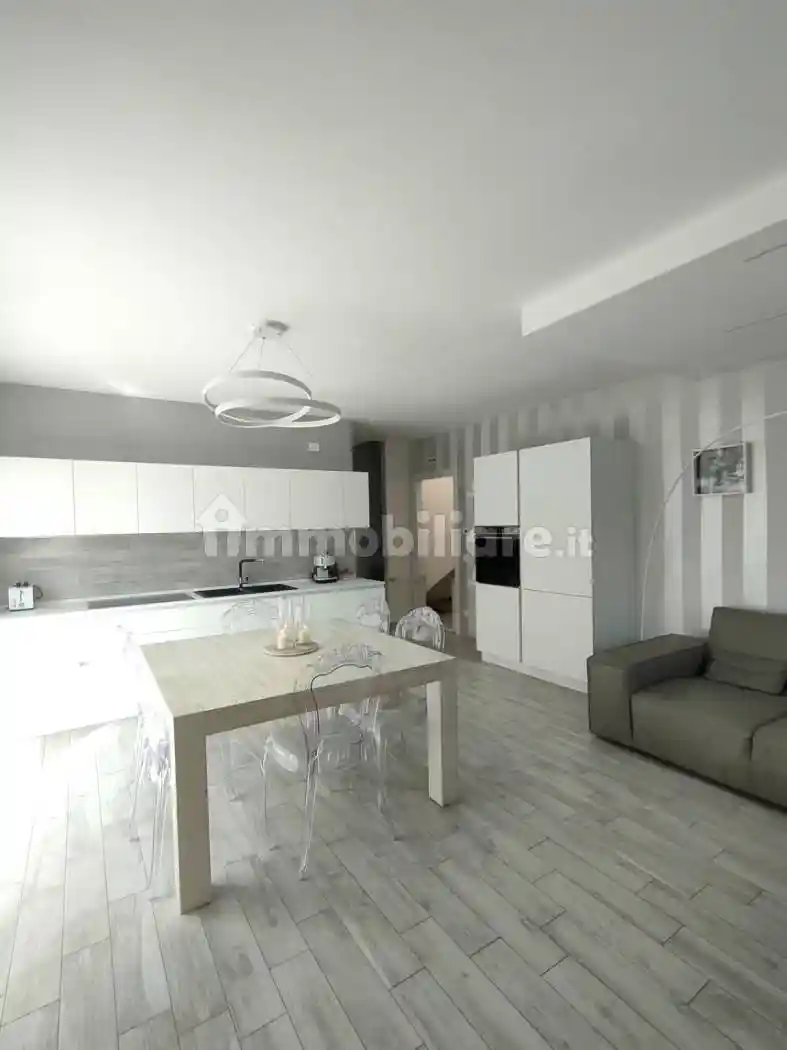 Villa plurifamiliare, ottimo stato, 138 m², Centro, Due Carrare - foto 3