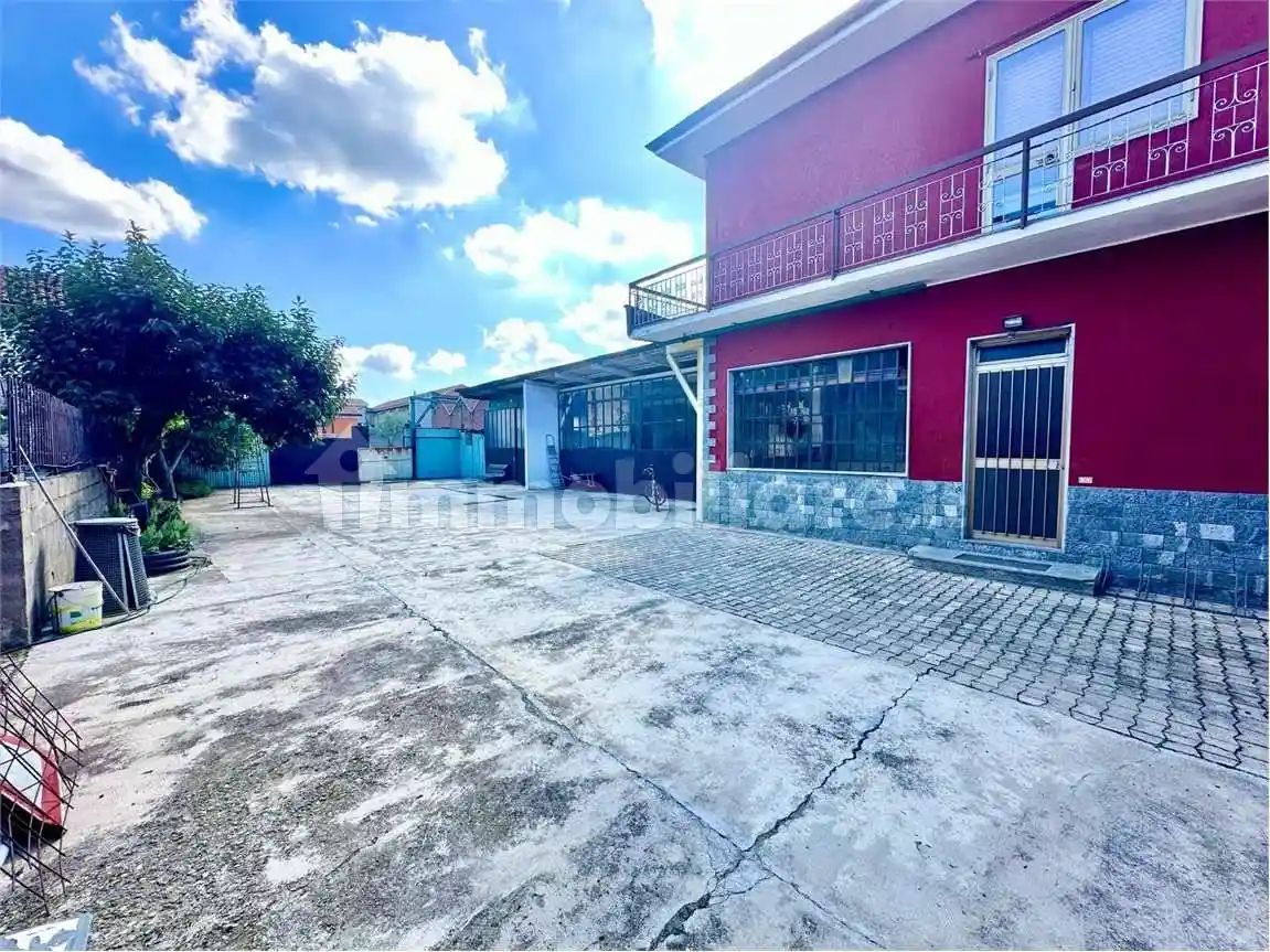 Casa indipendente in vendita a Cameri