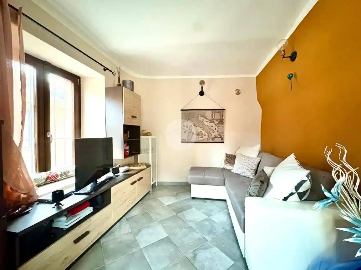 Rustico - Casale in vendita a Reano