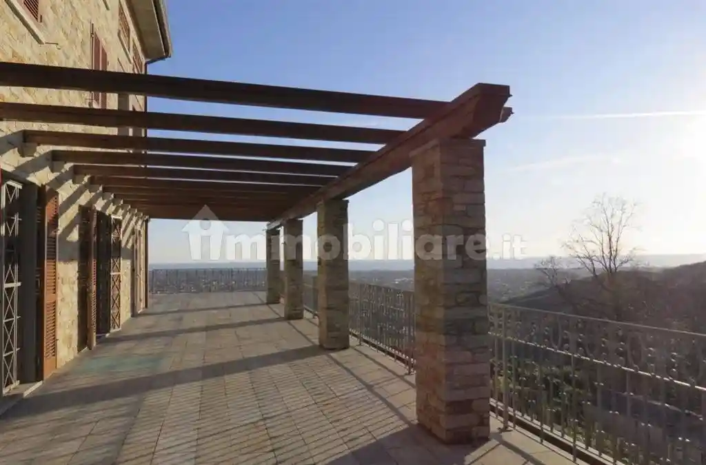 Villa in vendita a Pietrasanta