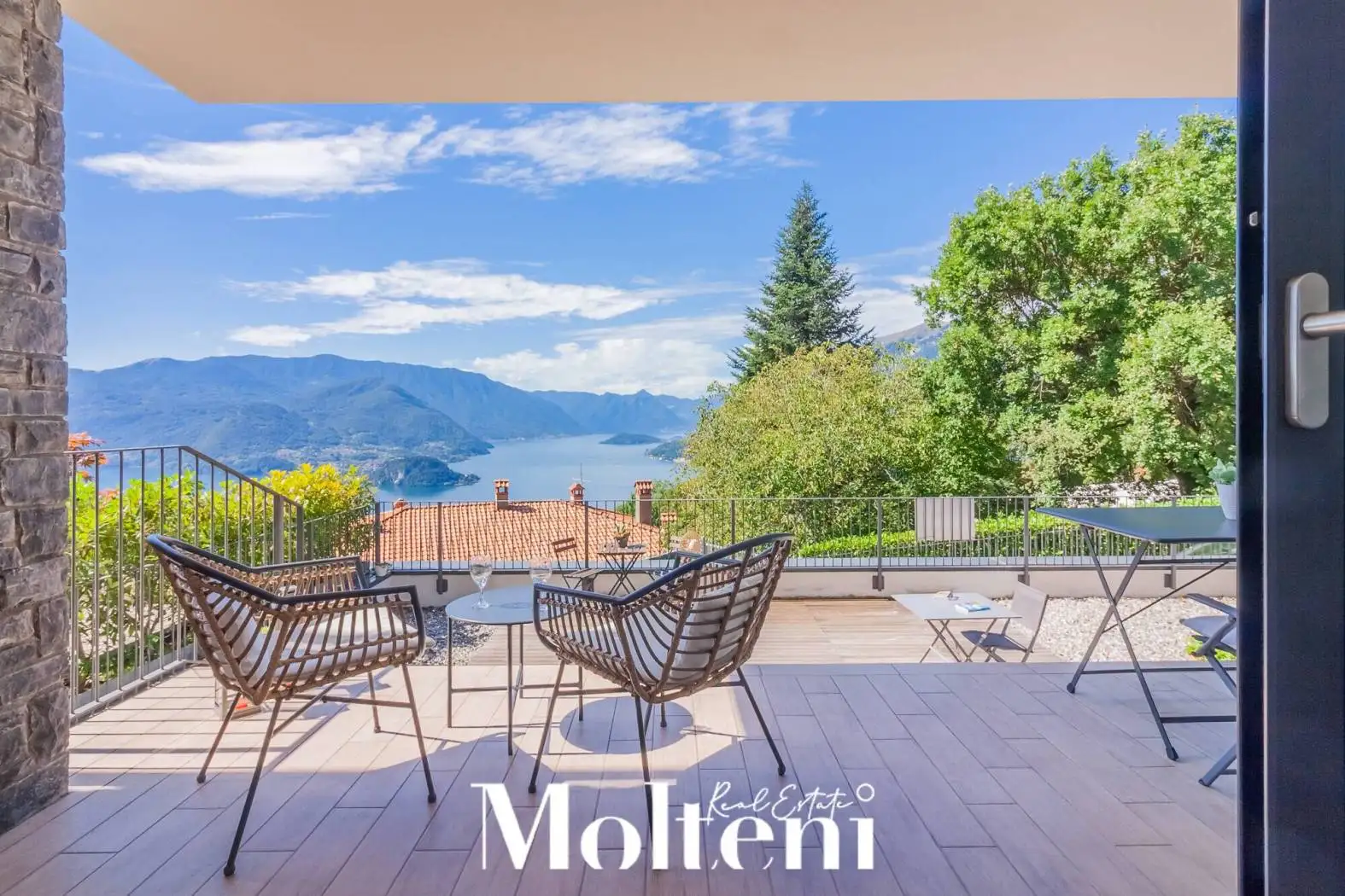 Appartamento in vendita a Perledo