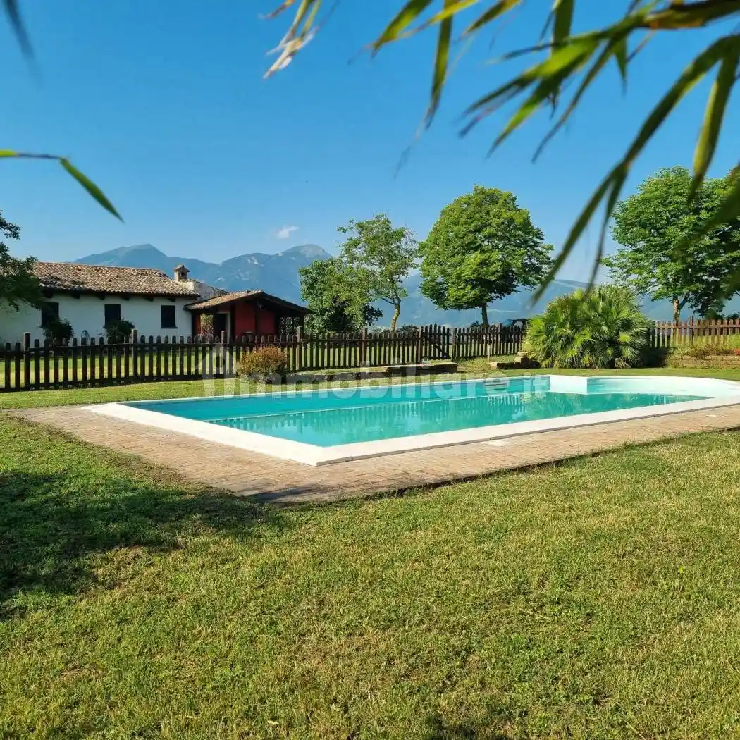 Rustico - Casale in vendita a Cagli