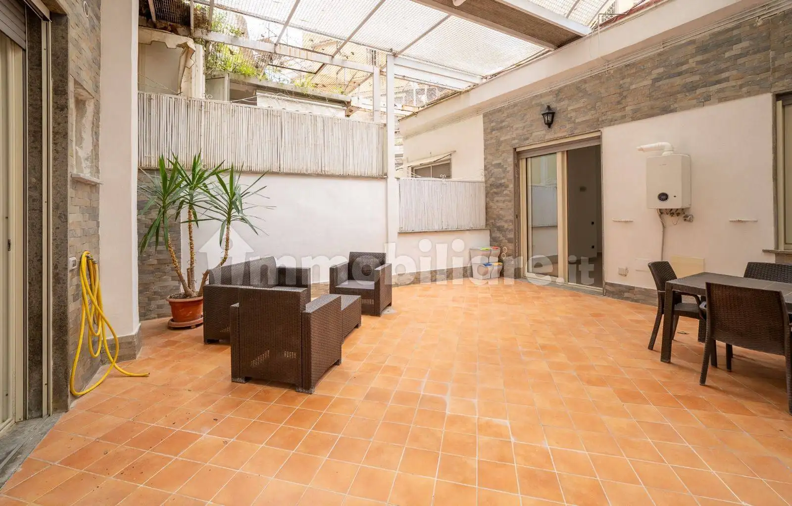 Appartamento in vendita a Napoli