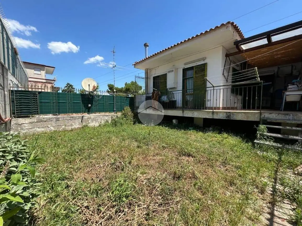 Casa indipendente in vendita a Castellammare di Stabia