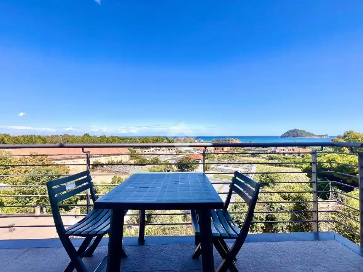 Appartamento in vendita a Albenga