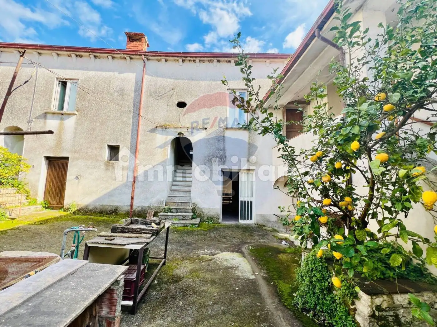 Casa indipendente in vendita a Baia e Latina