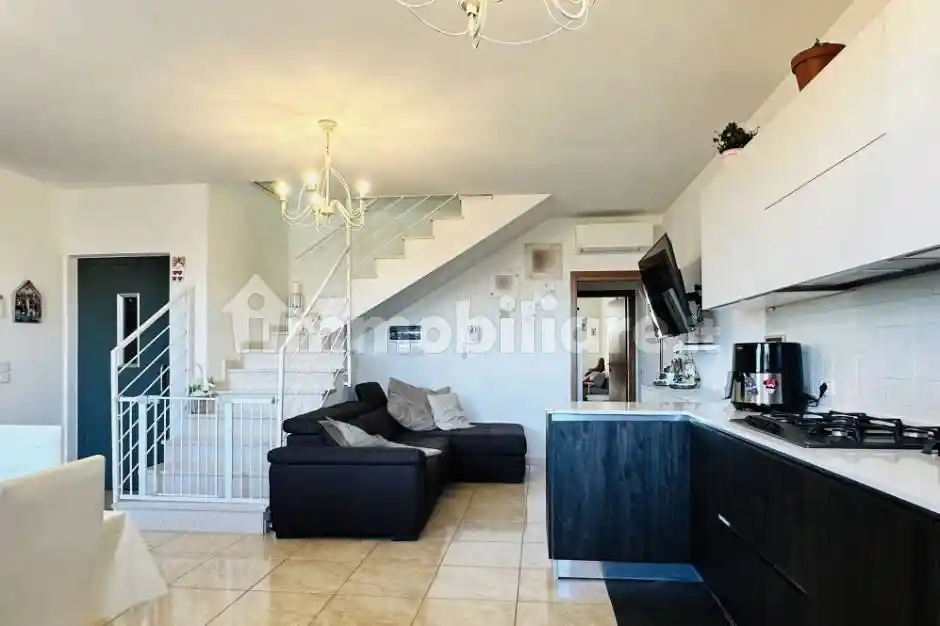 Villa bifamiliare via dei Girasoli 7/1, Trebbiantico, Pesaro - foto 2