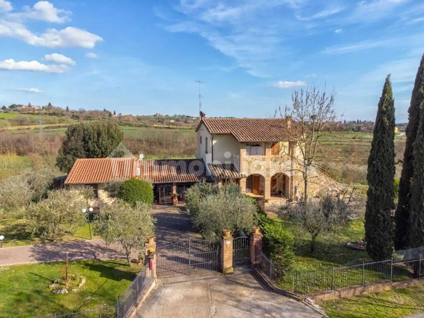 Rustico - Casale in vendita a Foiano della Chiana